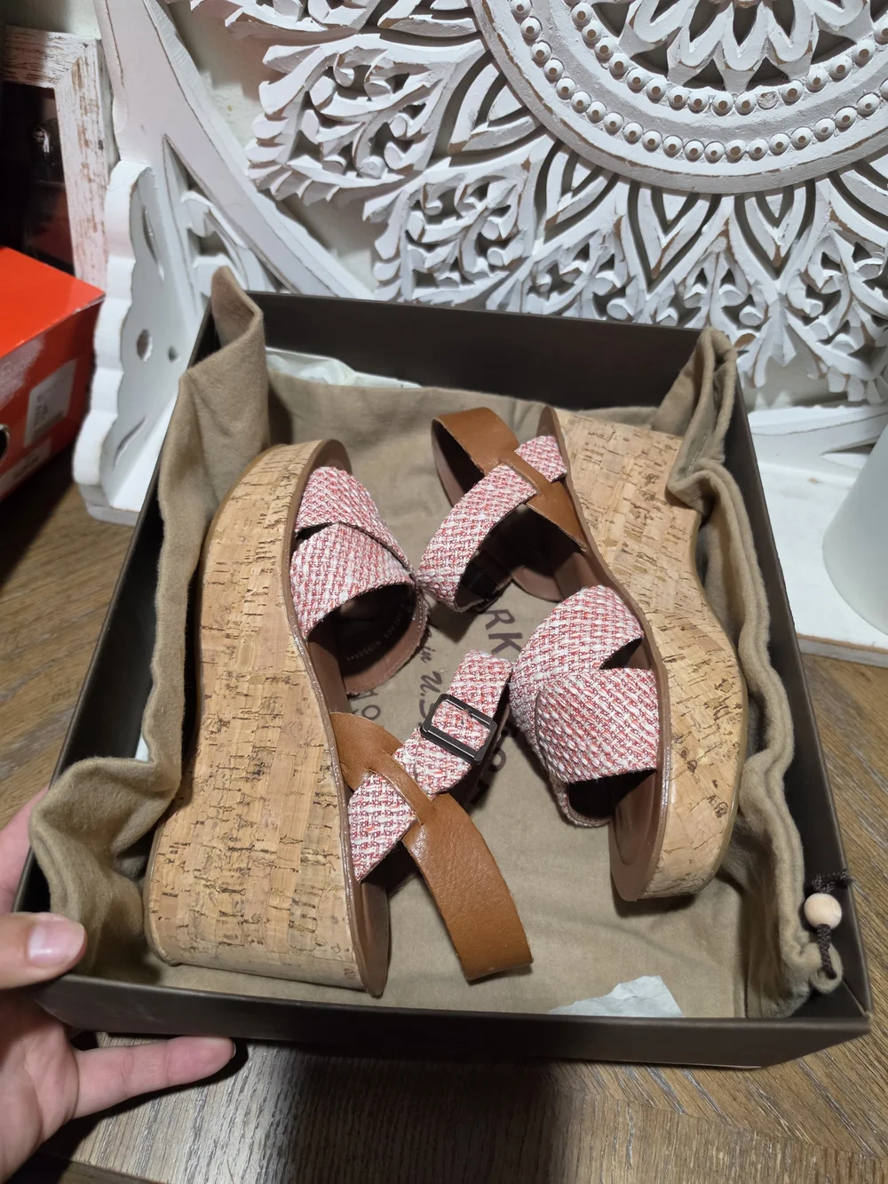 Kork-Ease Red Woven Cork Platform Wedge Sandals Womebs Size 9 W/box
